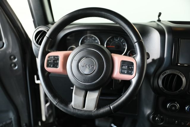 Used 2017 Gray Jeep Unlimited Sport image 3