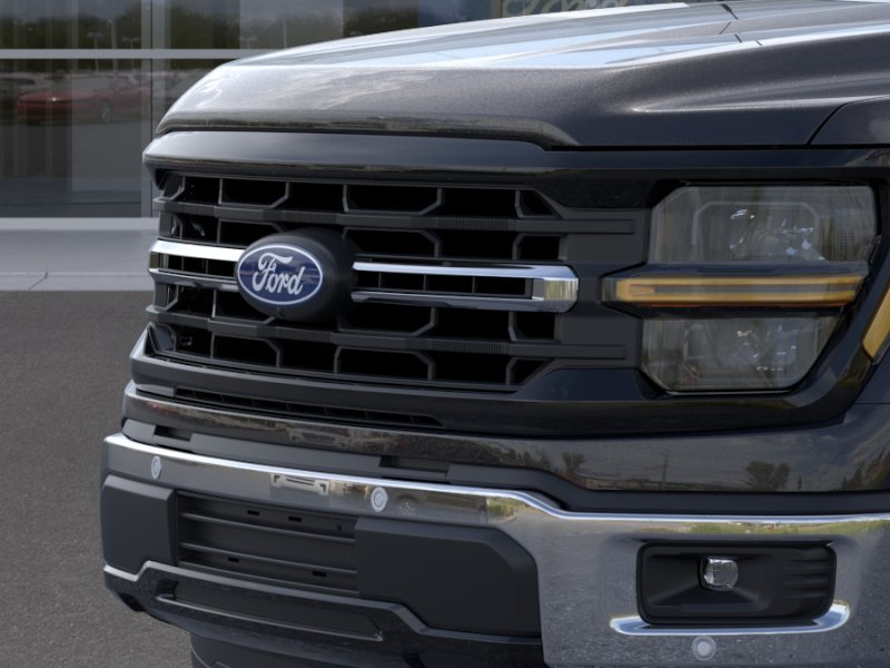 New 2026 Agate Black Metallic Ford XLT image 17