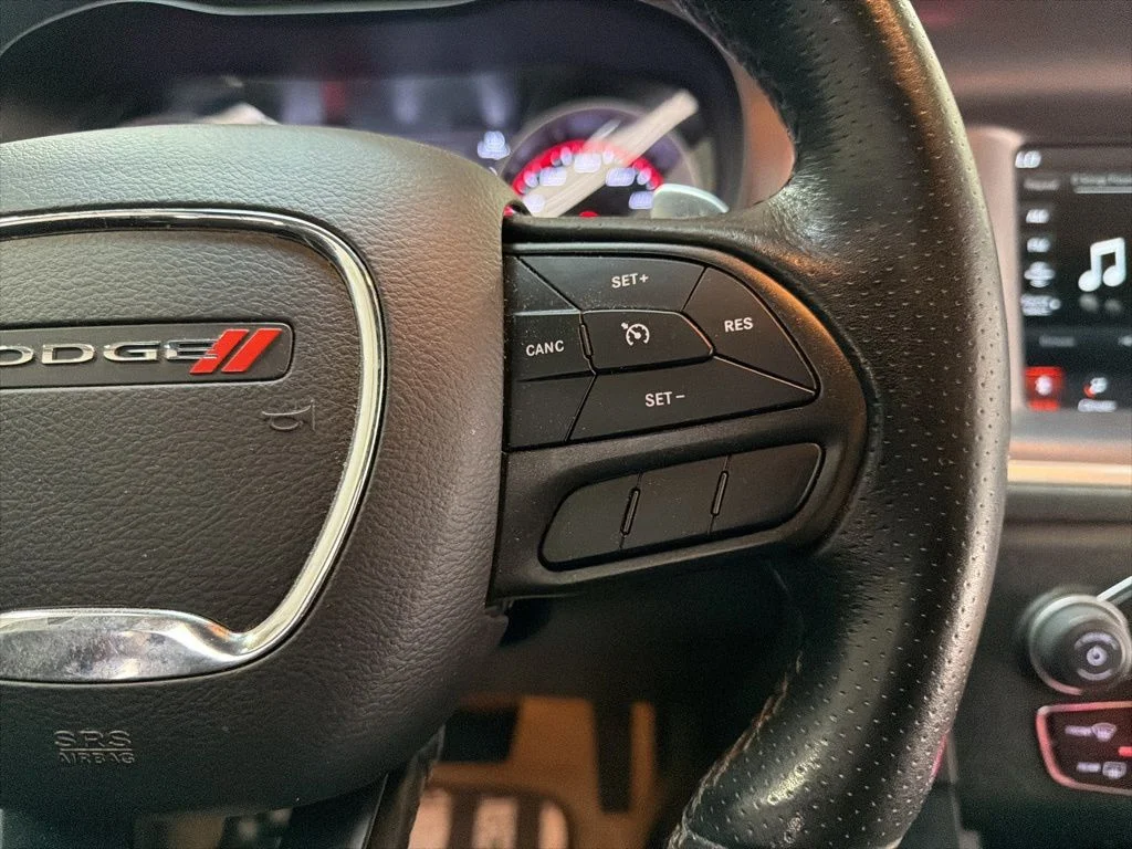 Used 2022 White Knuckle Clearcoat Dodge R/T image 18
