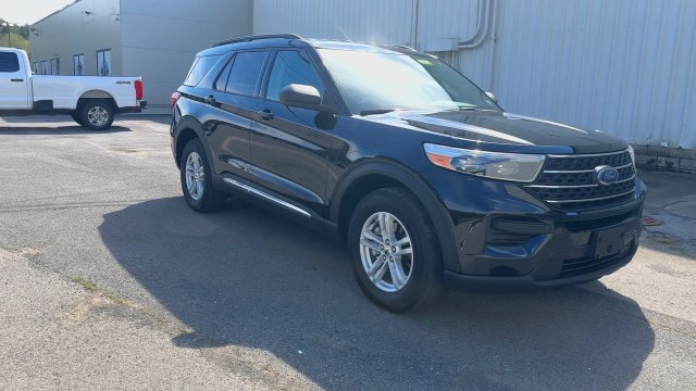 Used 2022 Agate Black Metallic Ford XLT image 4