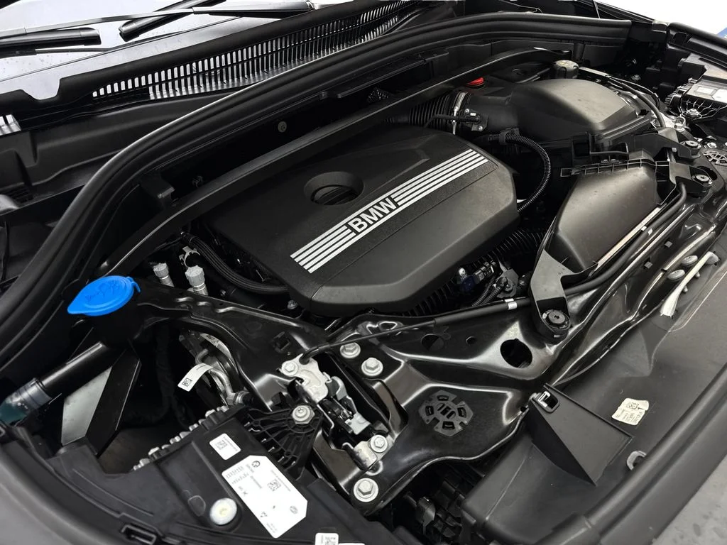 Used 2026 Black BMW xDrive28i image 76