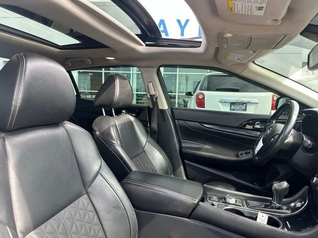 Used 2020 Nissan Maxima Platinum with VIN 1N4AA6FV9LC362490 for sale in Union City, TN