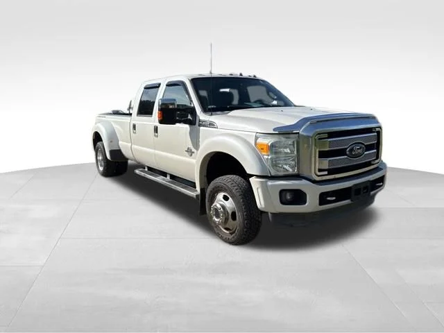 Used 2014 White Ford Platinum image 3