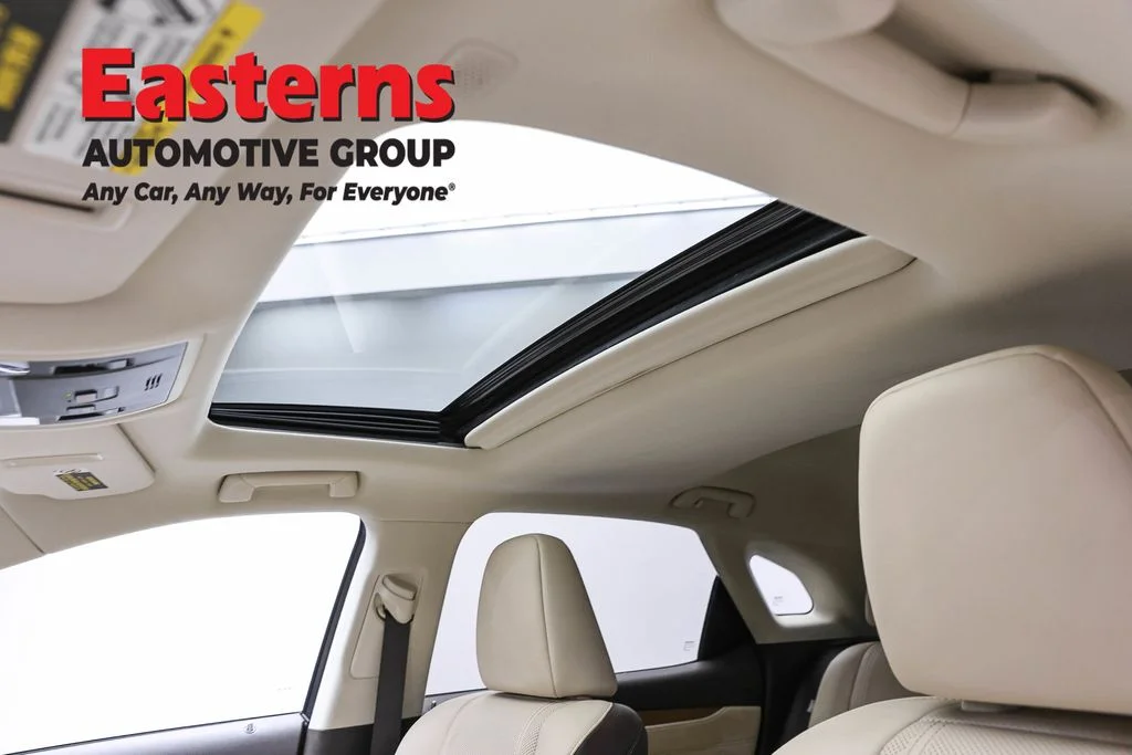 Used 2018 Silver Lexus 350 image 39