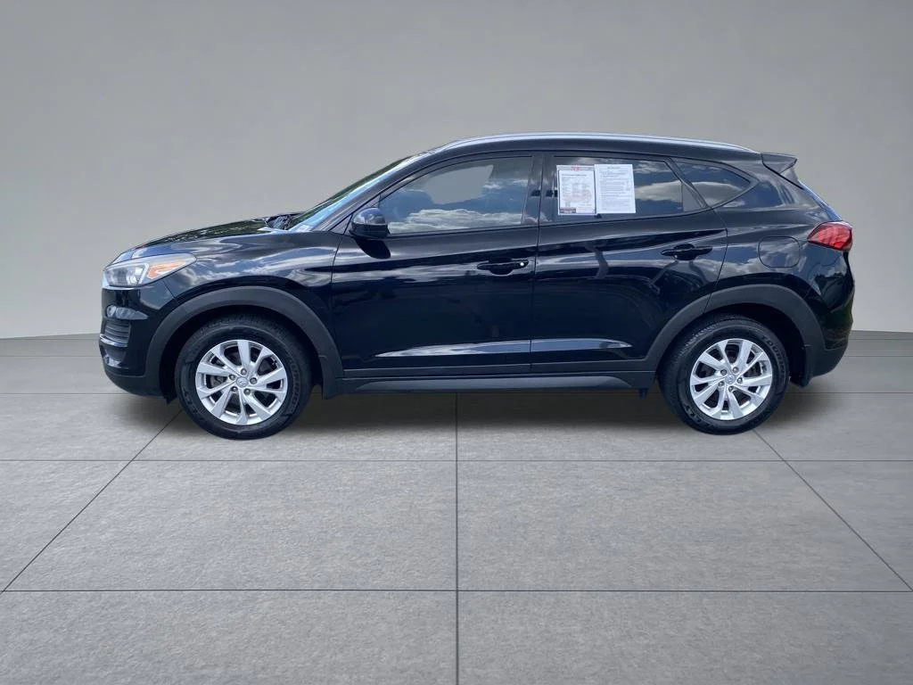 Used 2019 Black Hyundai Value image 3