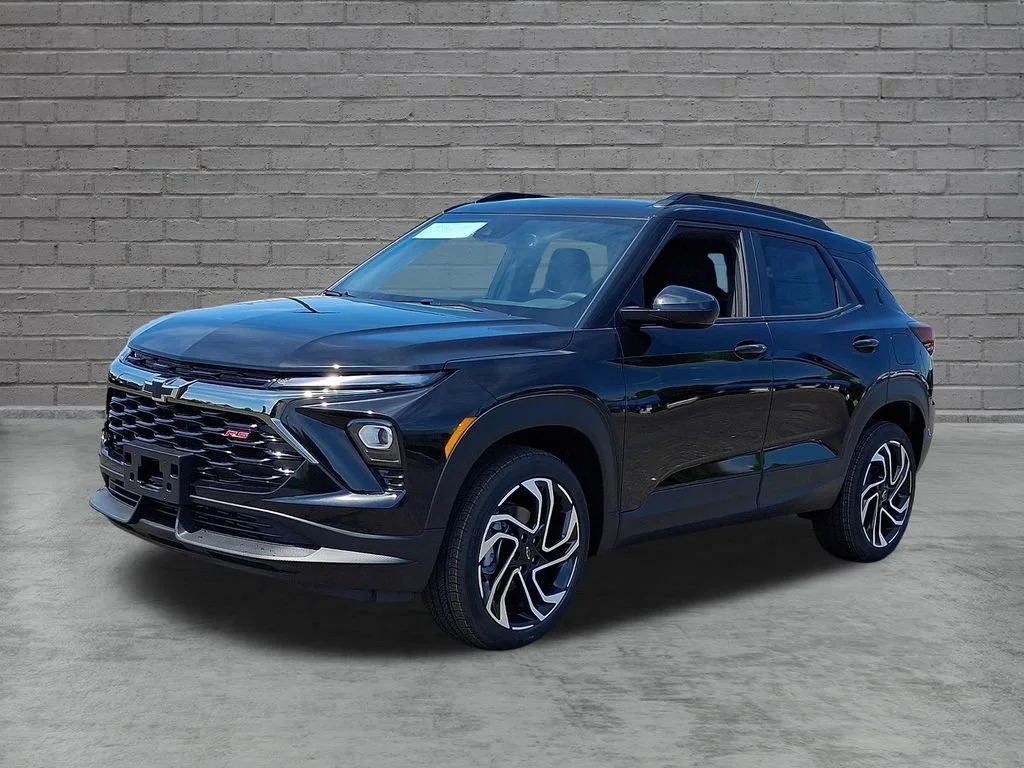 New 2026 Mosaic Black Metallic Chevrolet RS image 4