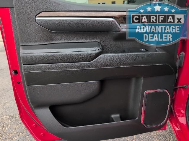 2025 Chevrolet Silverado 1500 LT - Photo 9