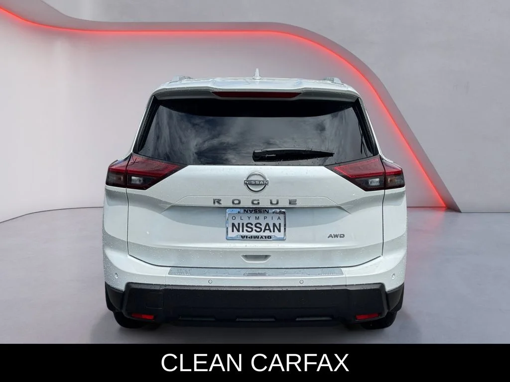 Used 2025 White Nissan SV image 5