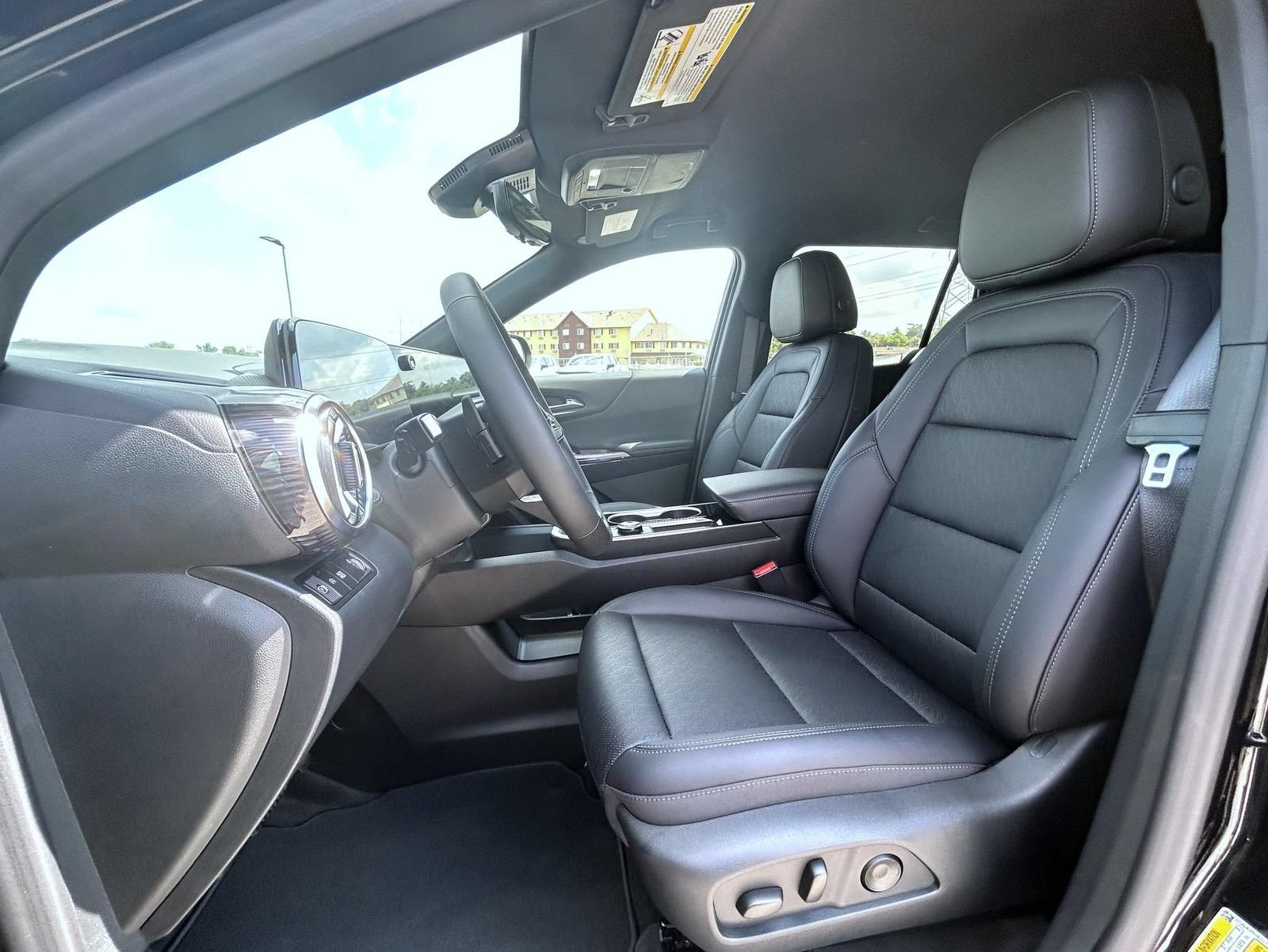 New 2027 Mosaic Black Metallic Chevrolet LT image 10