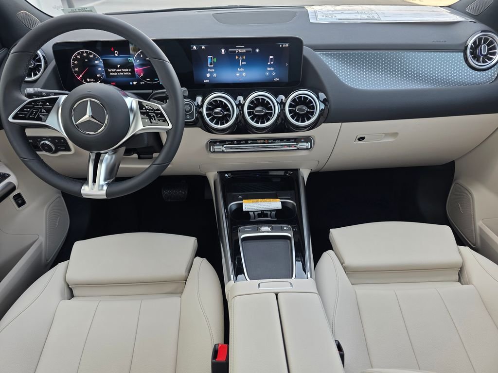 New 2026 Polar White Mercedes-Benz GLA 250 image 20