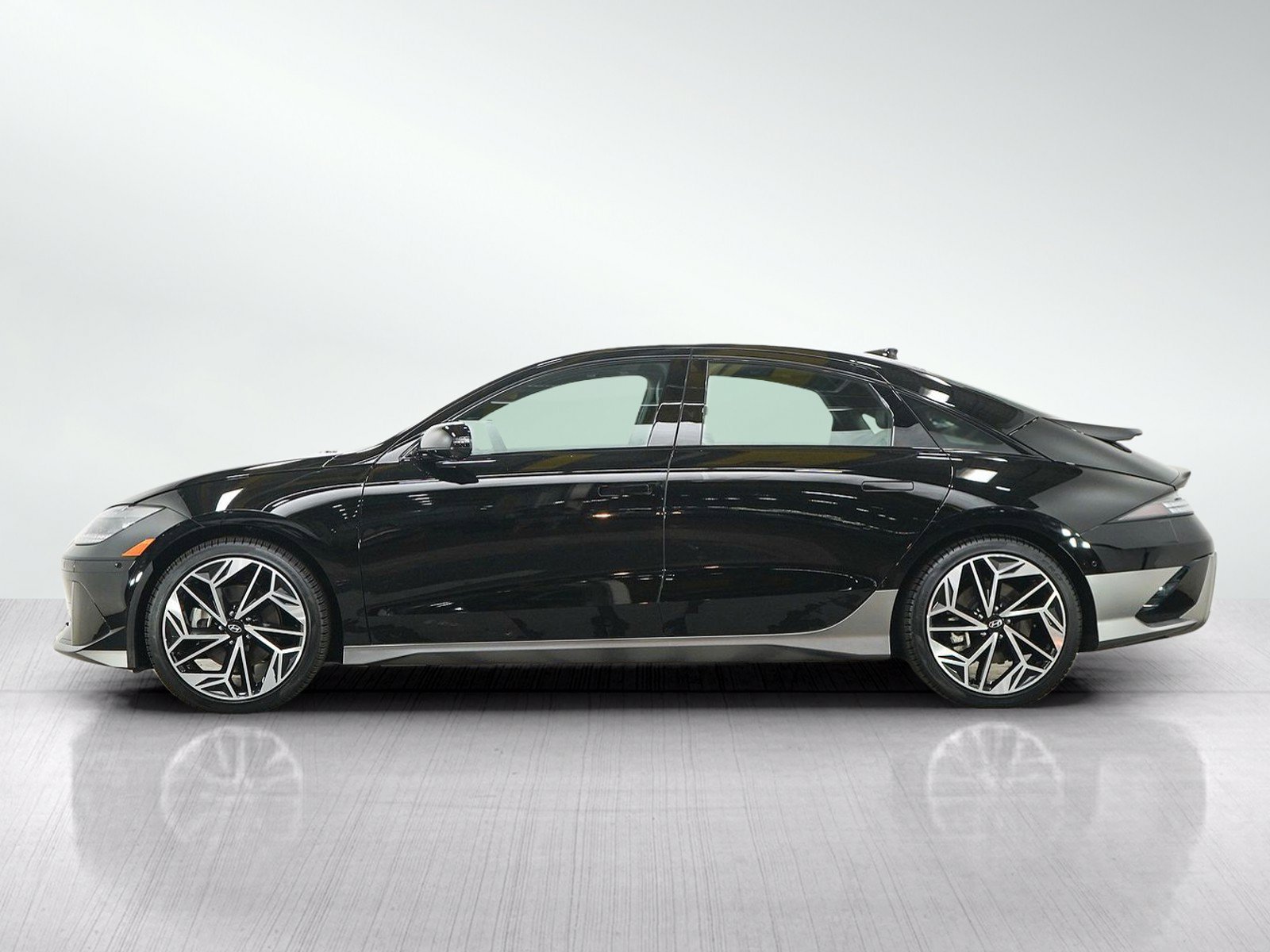 Certified 2025 Hyundai IONIQ 6 Limited with VIN KMHM54AC5SA104009 for sale in Minneapolis, Minnesota
