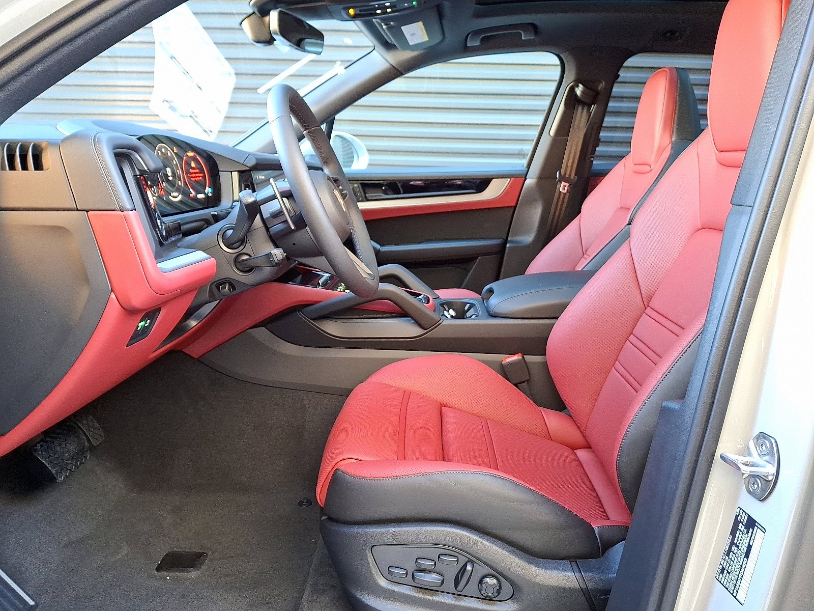 2026 Porsche Cayenne Base - Photo 16