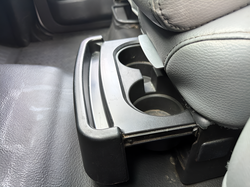Used 2013 White Ford XL image 32