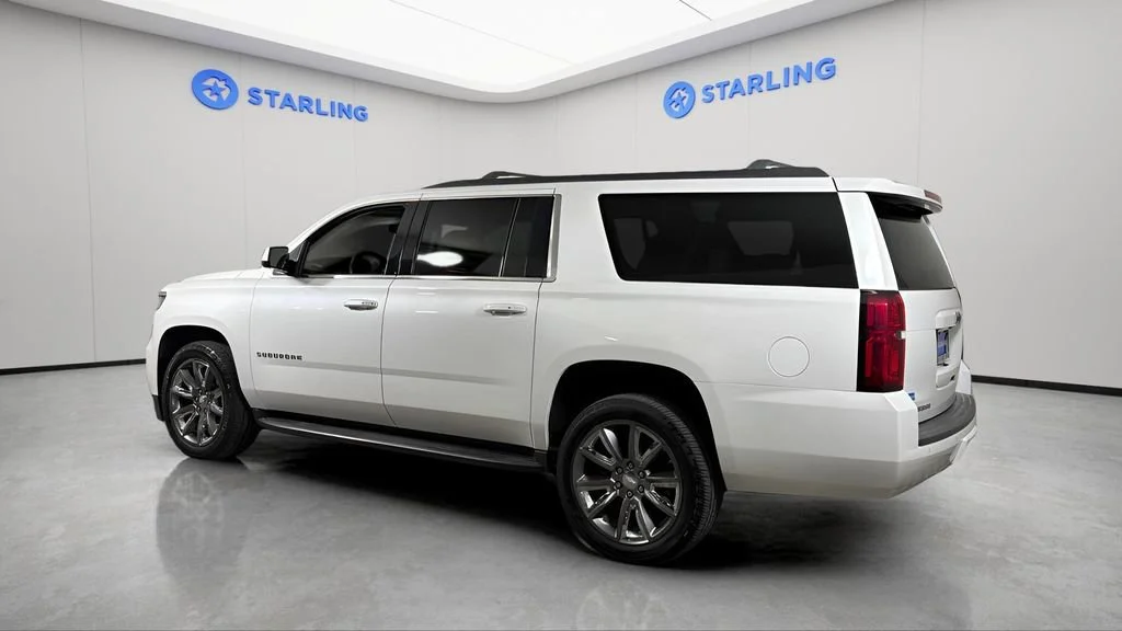 Used 2019 IRIDESCENT PEARL TRICOAT Chevrolet LT image 5