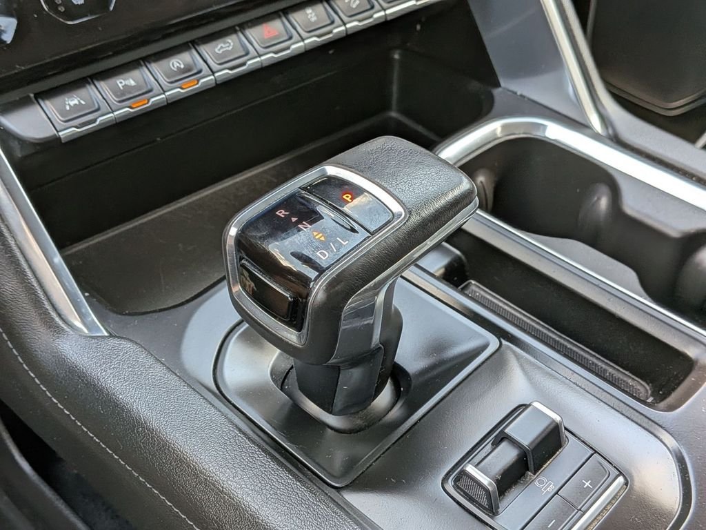 Used 2022 Silver GMC Denali image 25