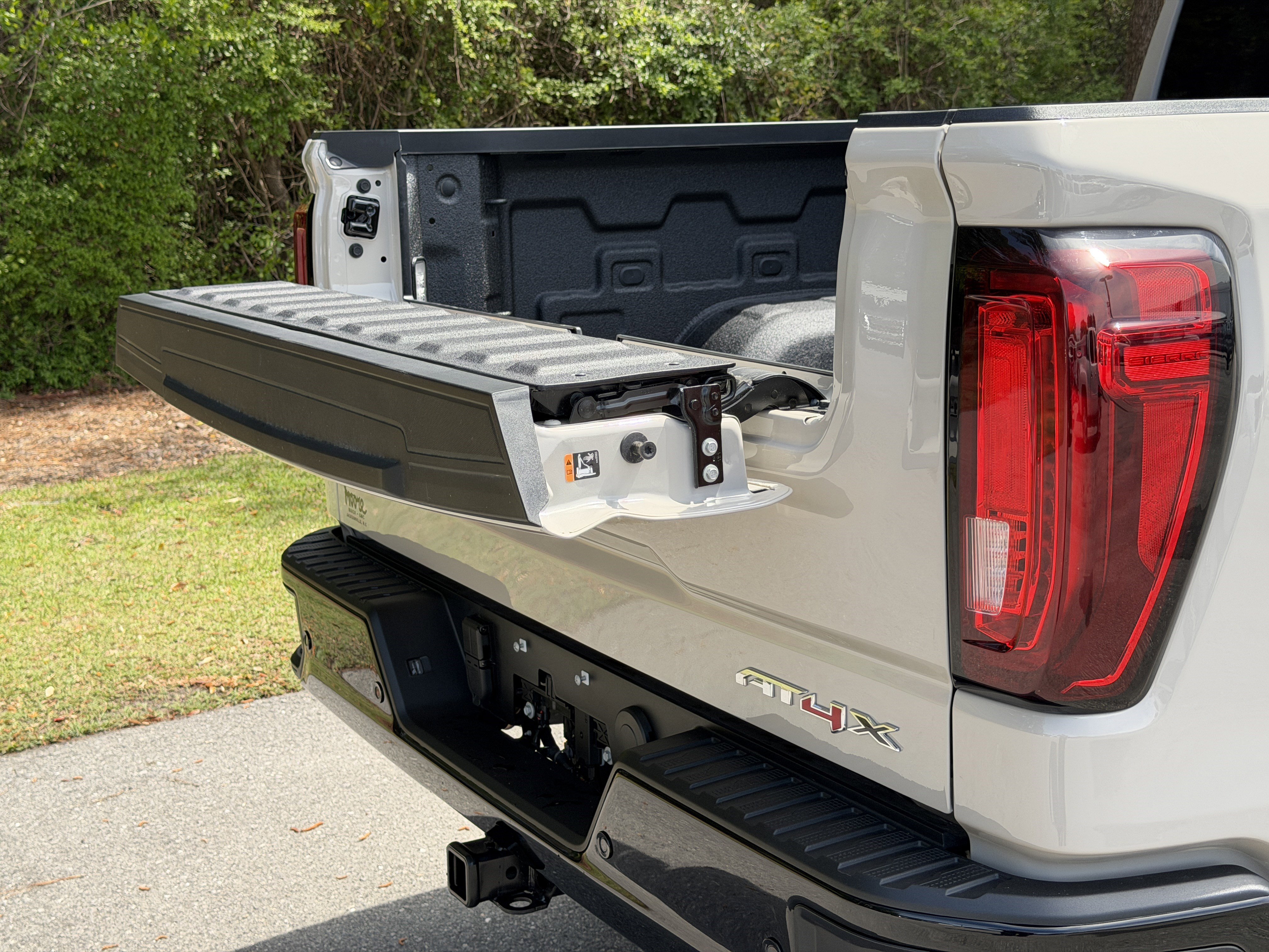 2026 GMC Sierra 1500 AT4X - Photo 13