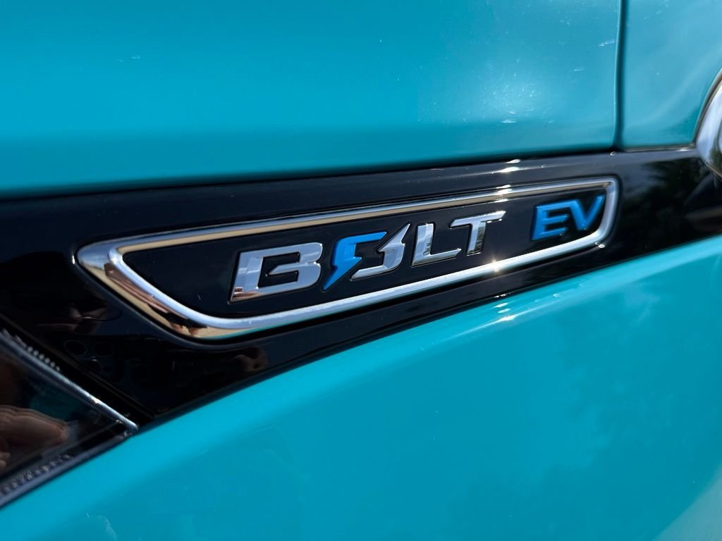 Used 2020 Blue Chevrolet LT image 24