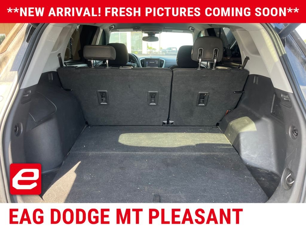 Used 2020 Black GMC SLE image 11