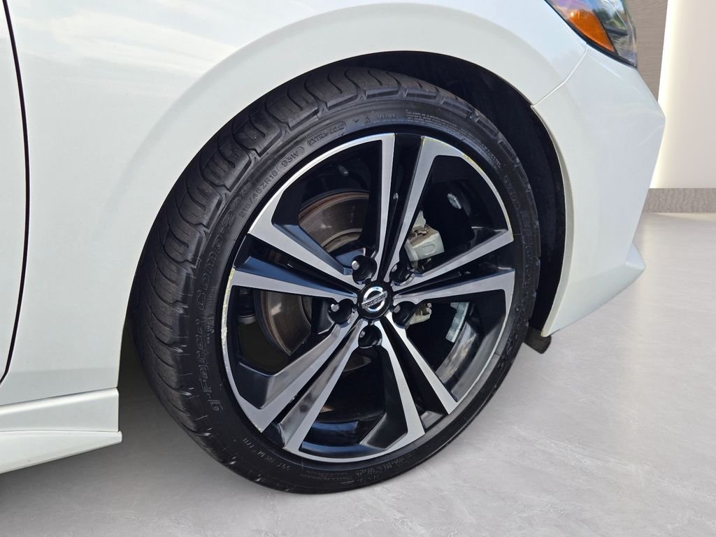 Used 2023 White Nissan SR image 11