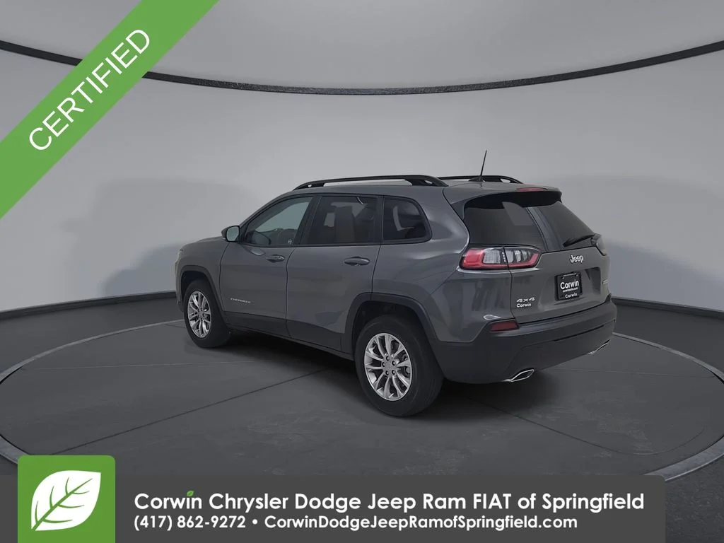 Certified Used 2022 Gray Jeep Latitude Lux image 11