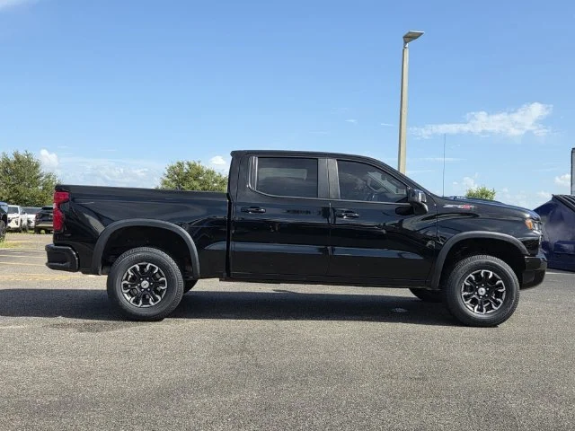 Used 2023 Black Chevrolet ZR2 image 7