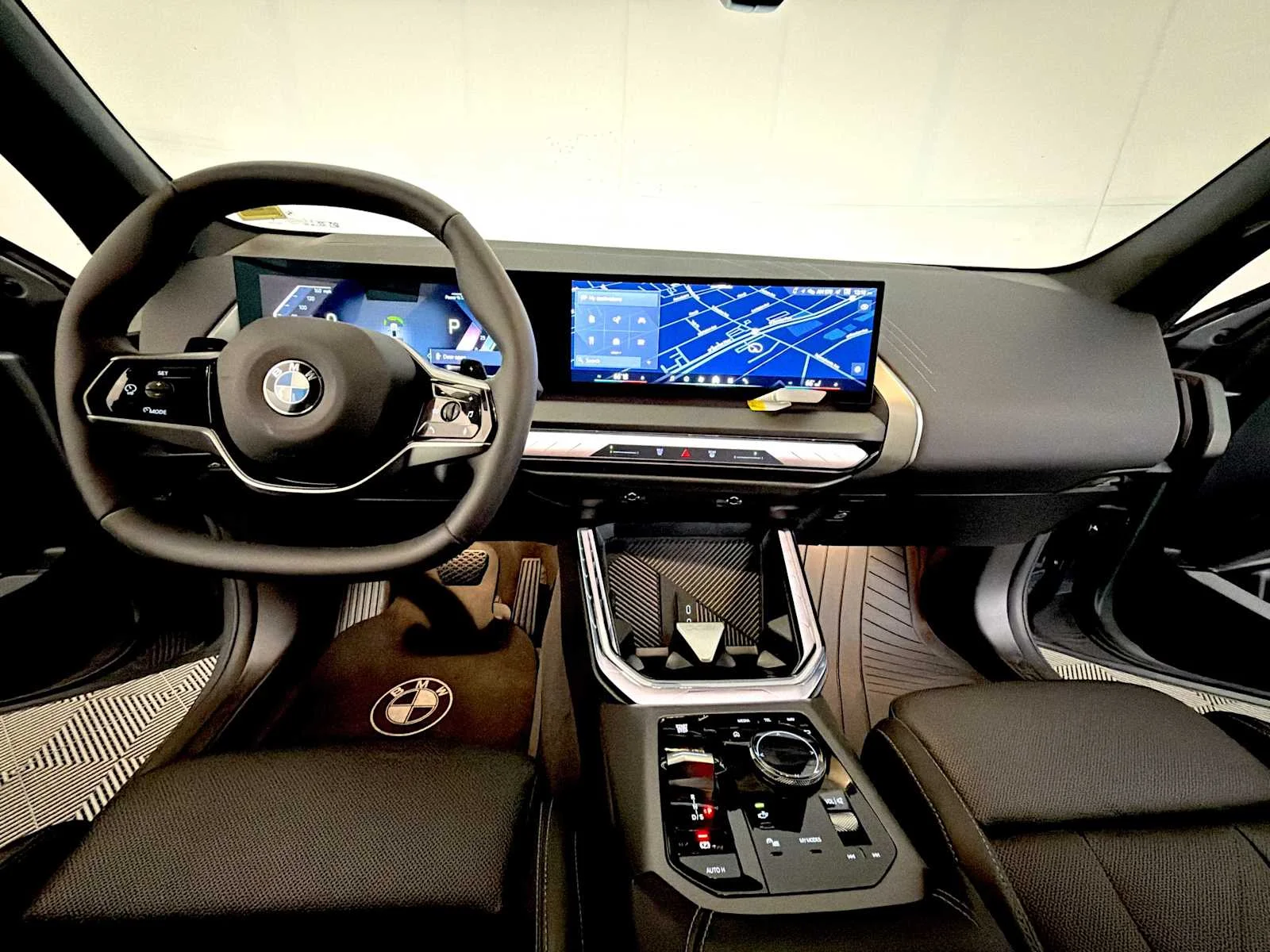 2026 BMW X3 30 - Photo 16