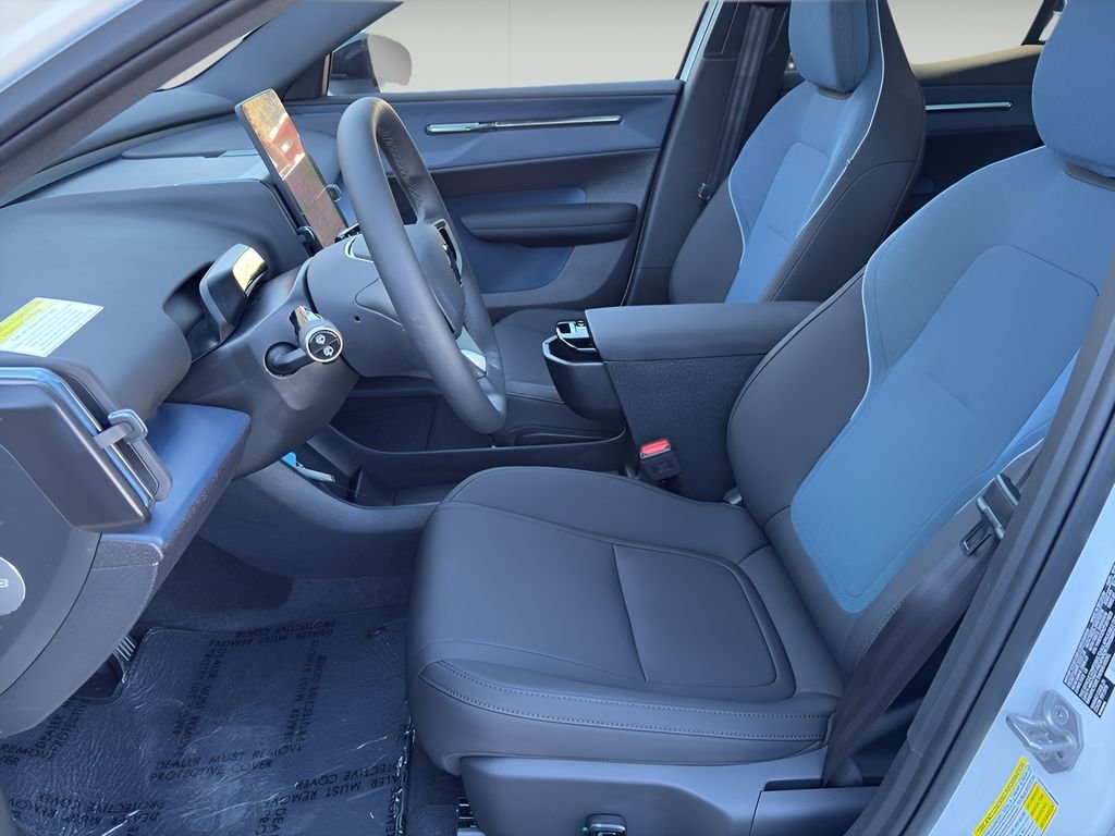 2026 Volvo EX30 Plus - Photo 9