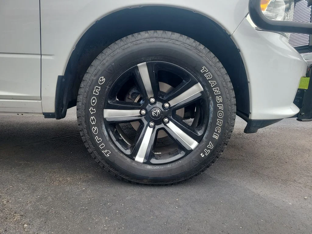Used 2019 White Ram Express image 17