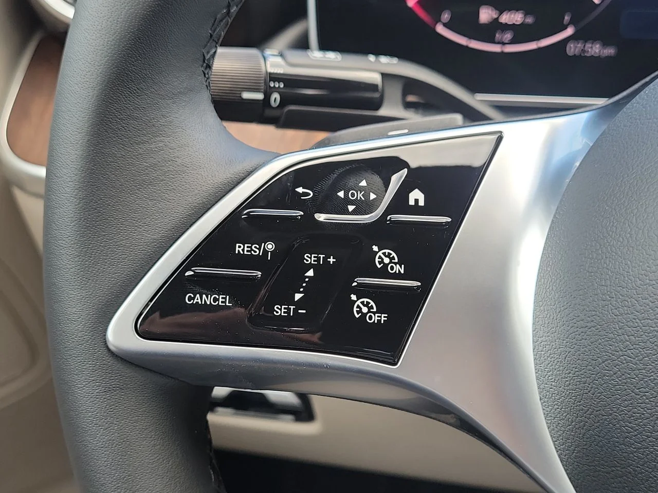 New 2026 Twilight Blue Metallic Mercedes-Benz C 300 image 30