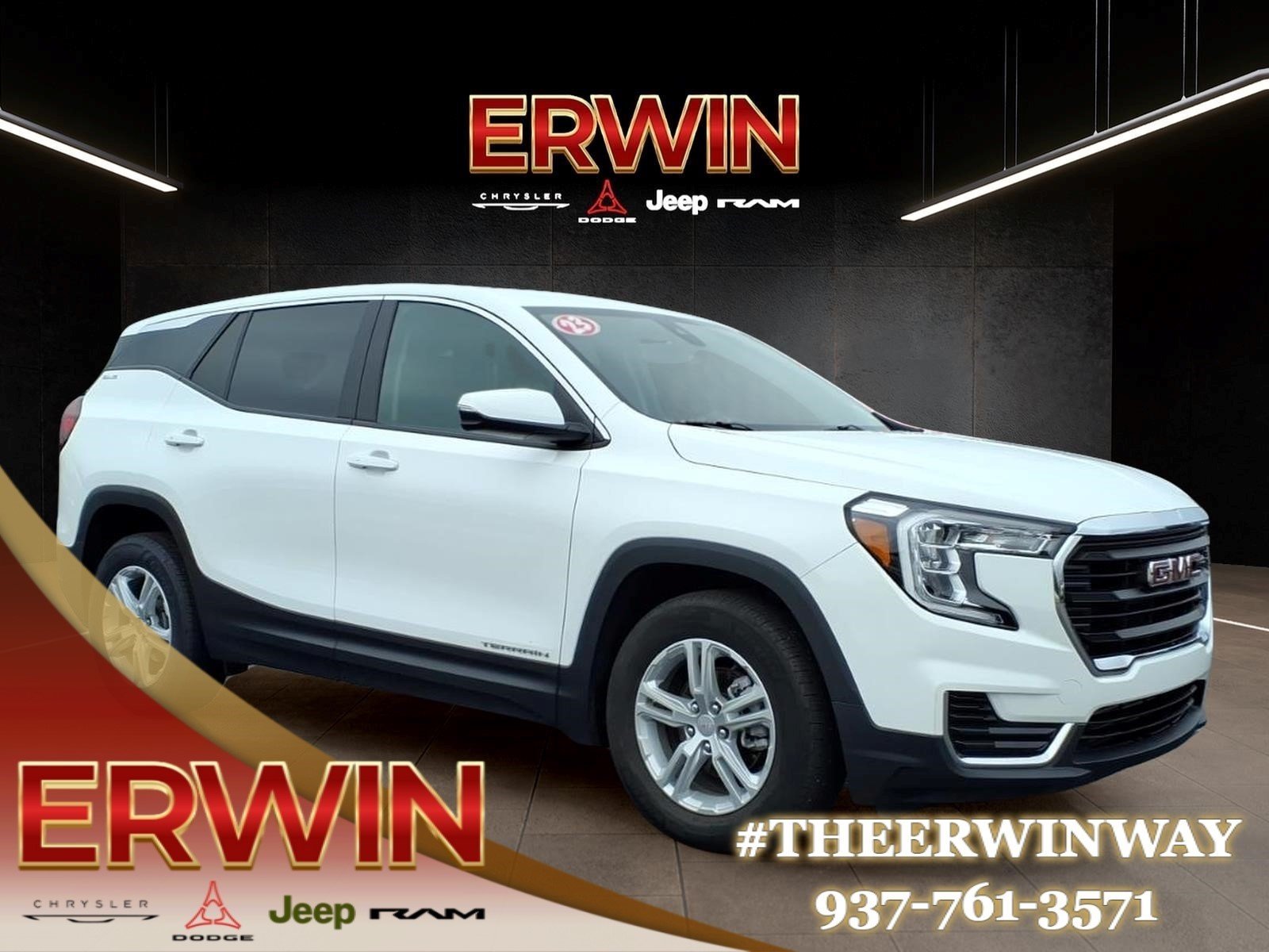 Used 2023 Summit White GMC SLE image 1