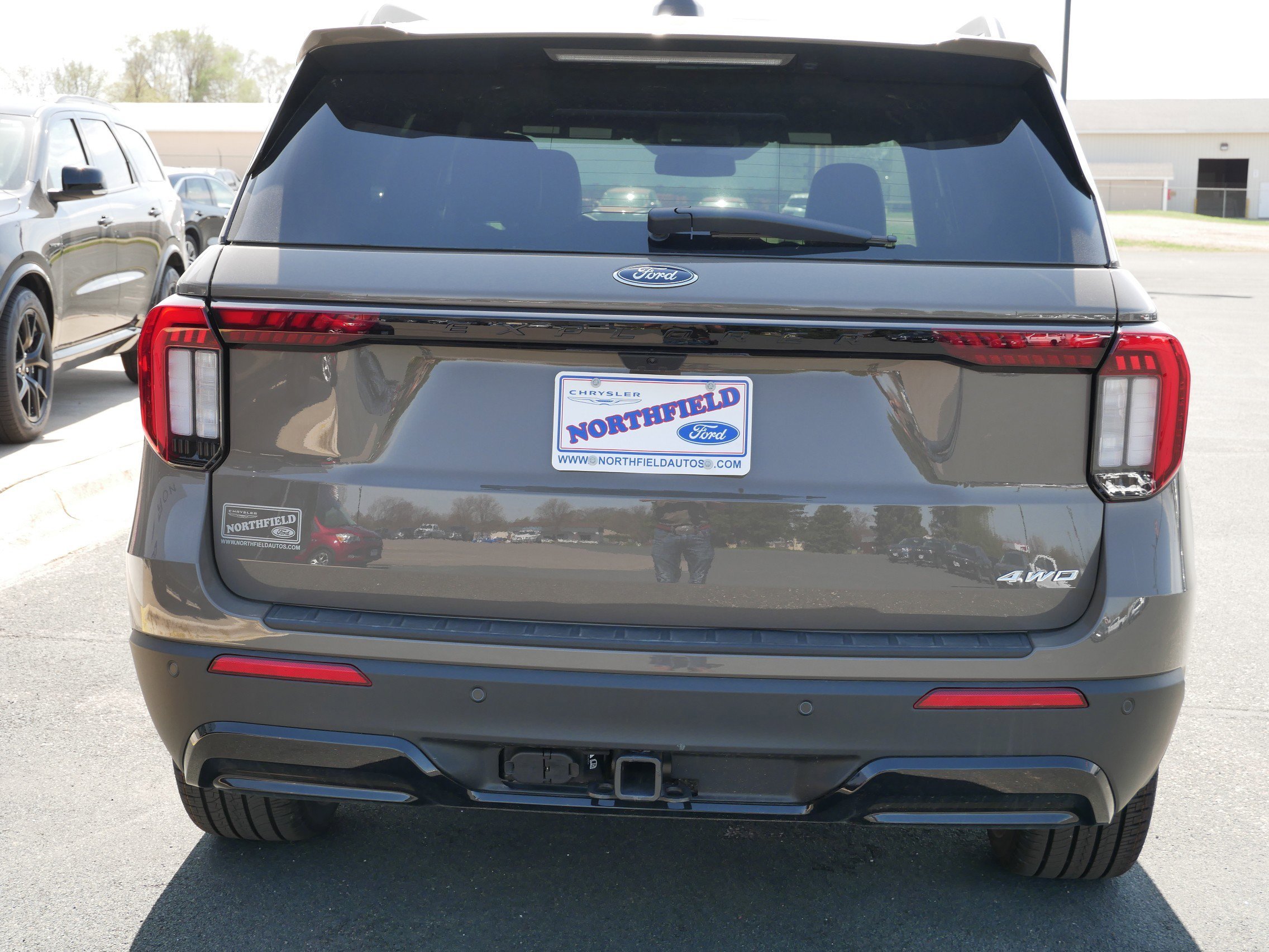 View vehicle photo 7