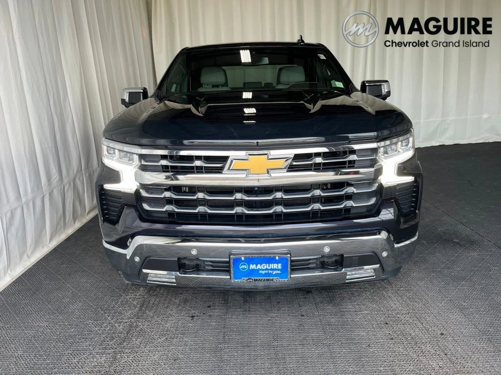 Used 2022 Gray Chevrolet LTZ image 30