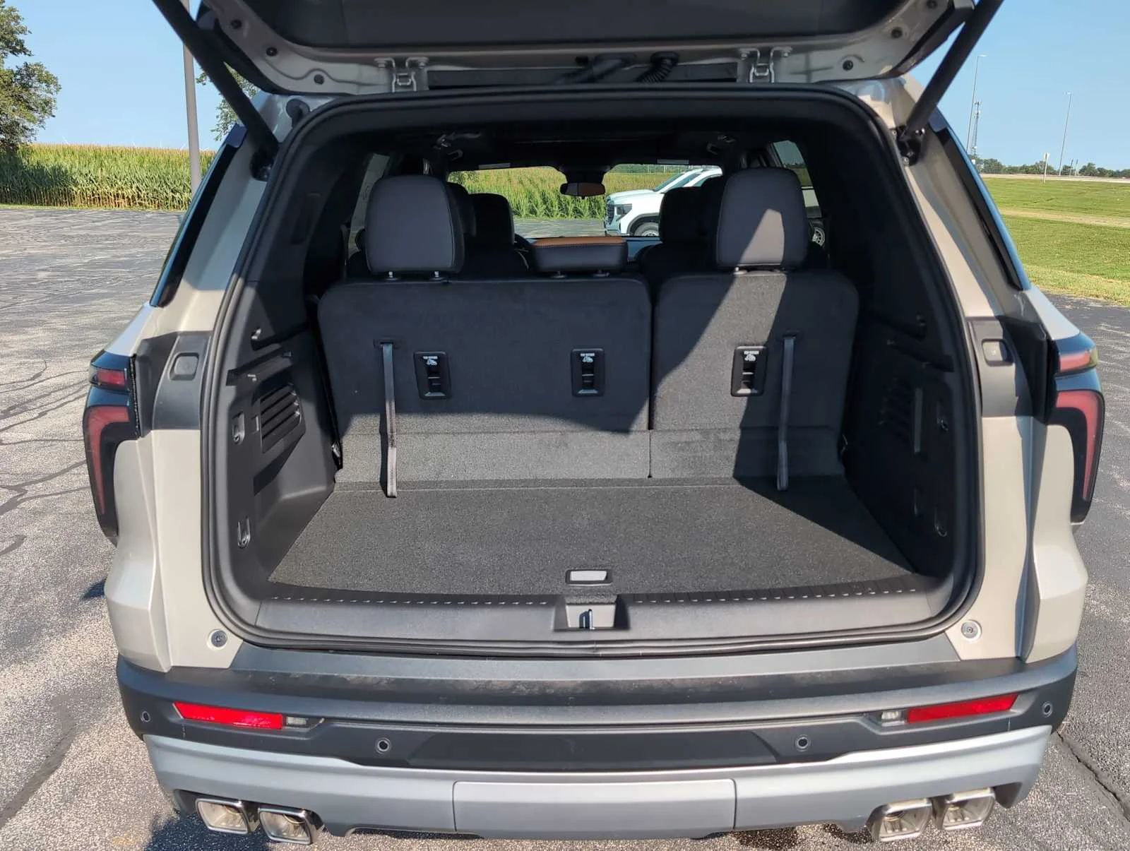 2027 Chevrolet Traverse Z71 - Photo 26