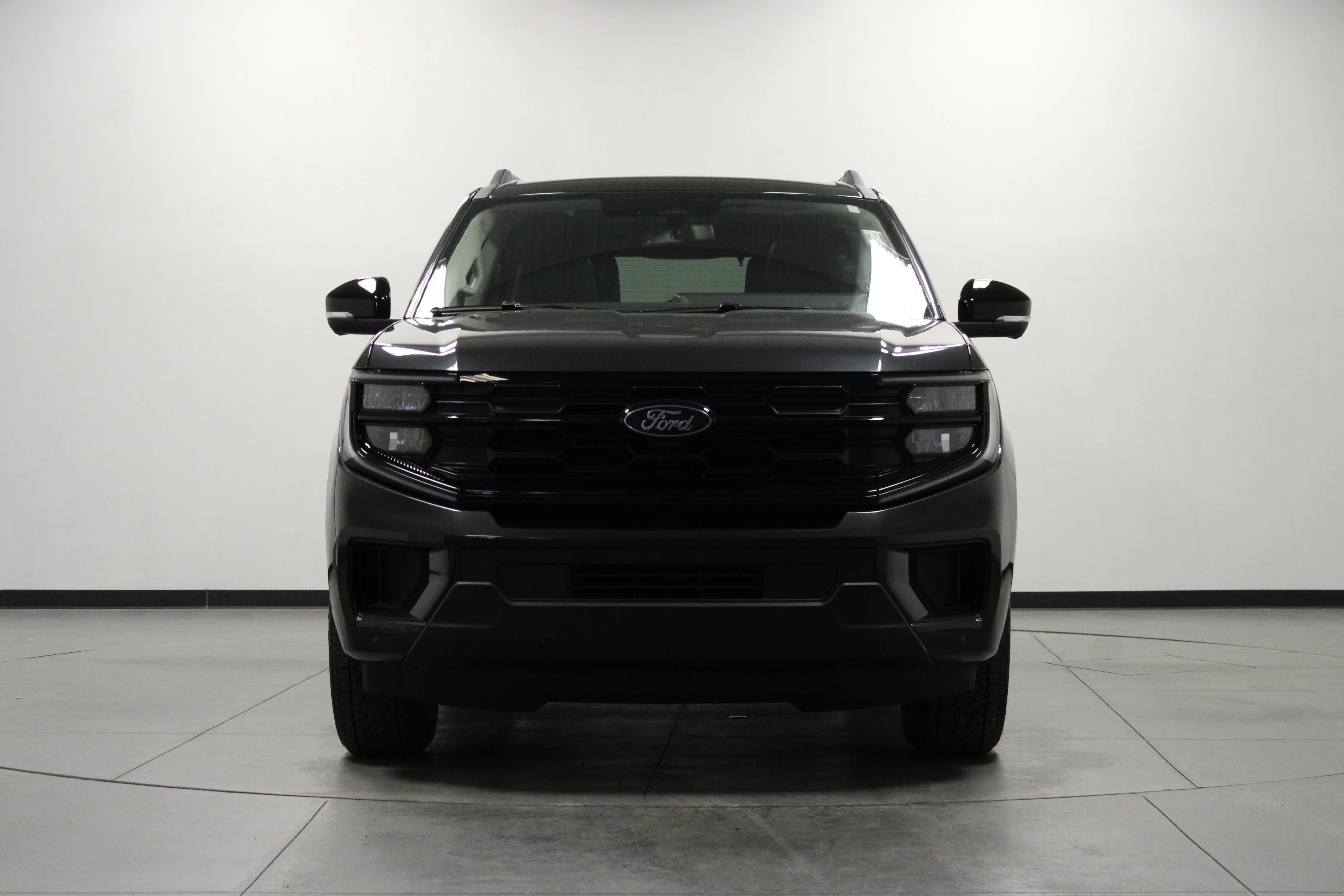 Used 2025 Gray Metallic Ford Active image 9