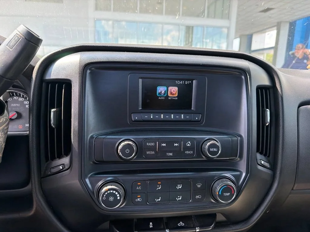 Used 2017 SUMMIT WHITE Chevrolet Work Truck image 7