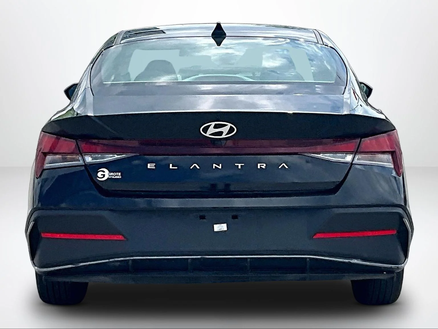 Used 2024 Black Hyundai SEL image 4