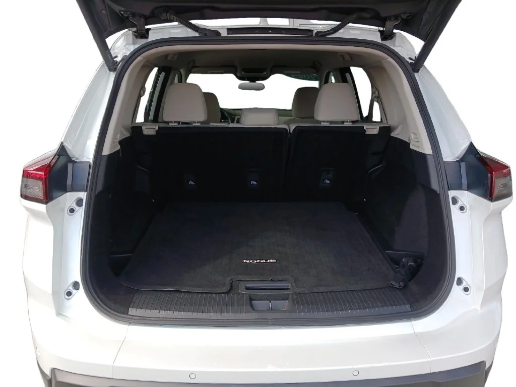 Used 2024 White Nissan SV image 13