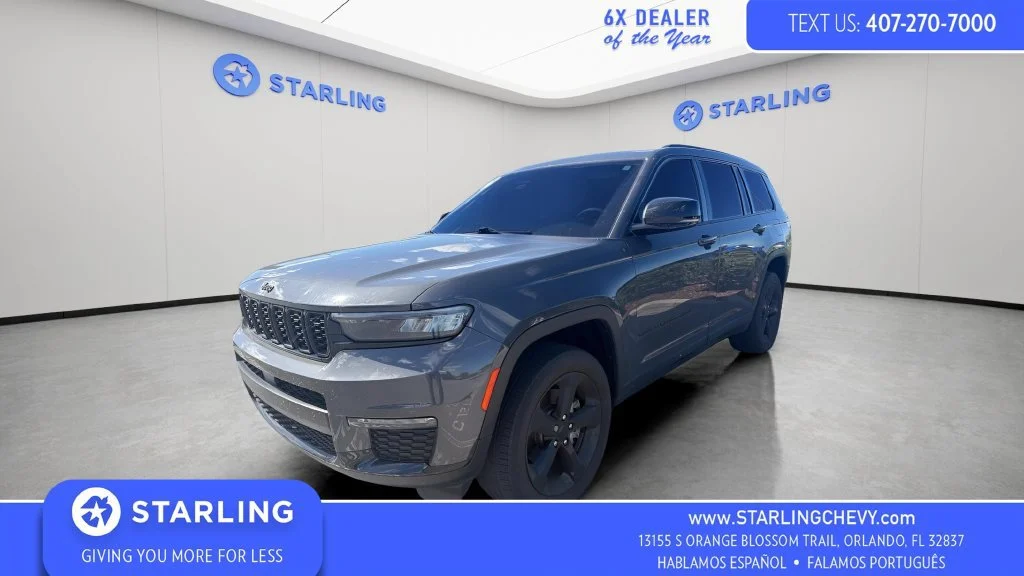 Used 2024  Jeep Limited image 1