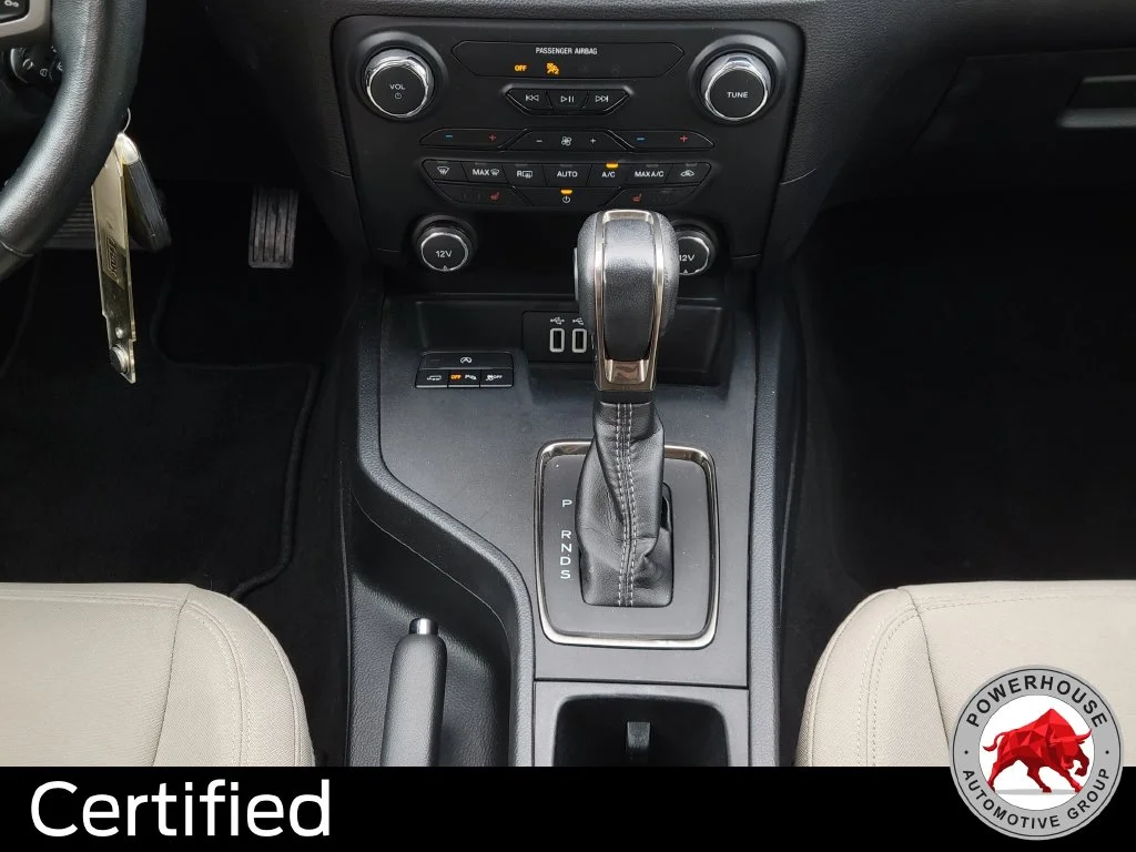 Used 2019 White Ford XLT image 22