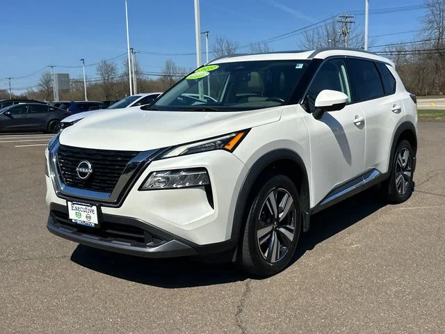 Certified Used 2023 White Nissan SL image 5