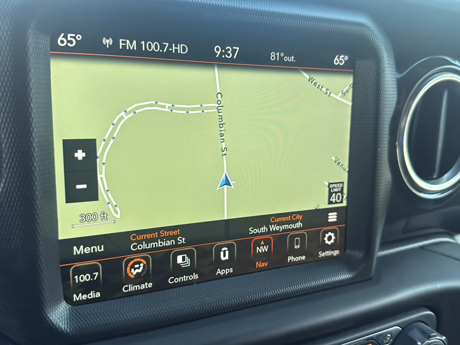 Used 2021 Snazzberry Pearlcoat Jeep Sahara Altitude 4x4 image 19