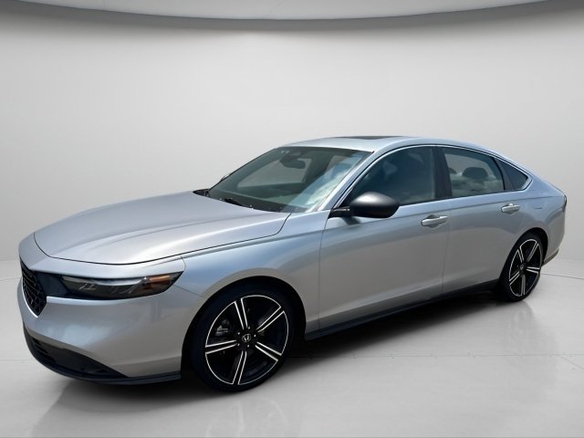 Used 2024 Solar Silver Metallic Honda Sport image 2