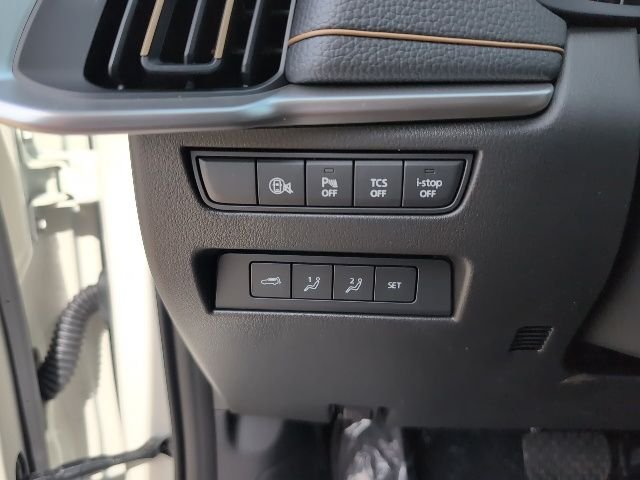 Used 2026 White Mazda 3.3 Turbo Preferred image 18