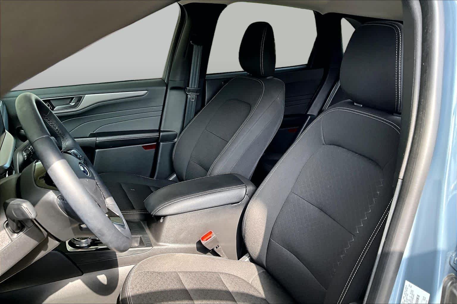 Used 2024 Blue Ford Active image 8