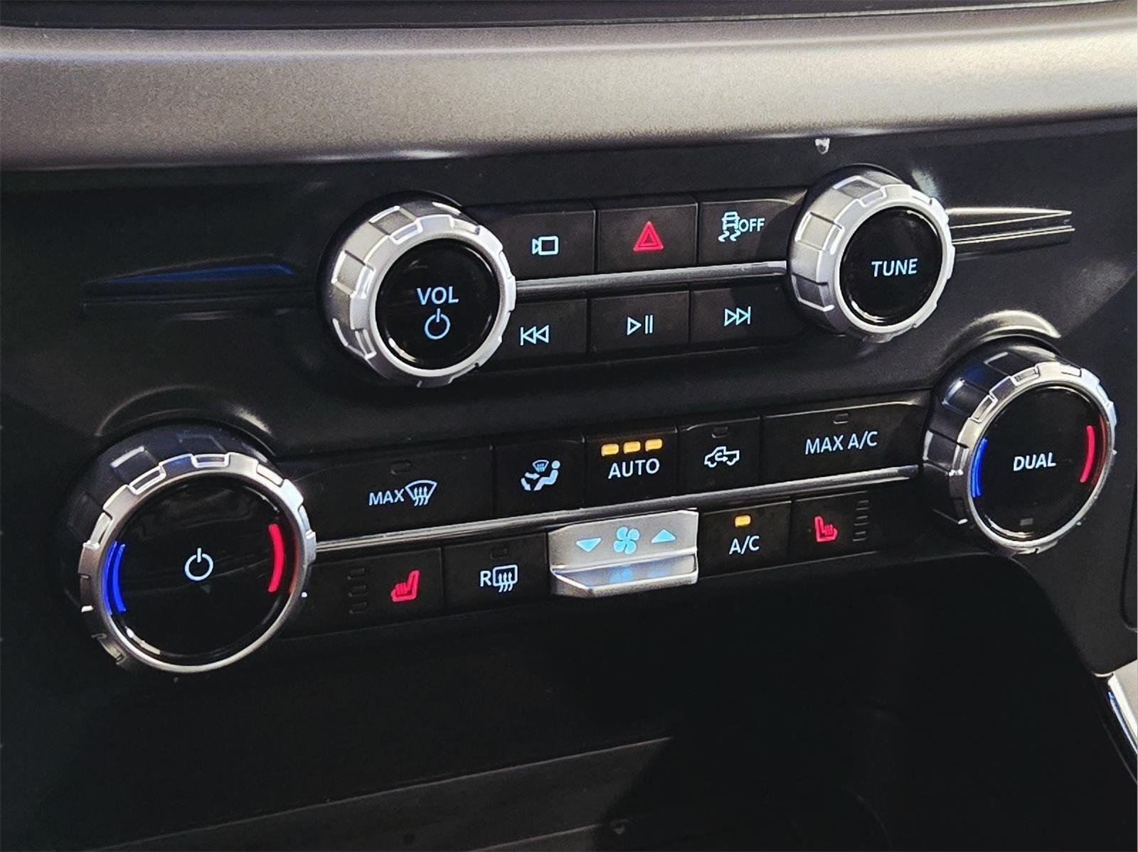 Used 2025 Atlas Blue FORD XLT image 37