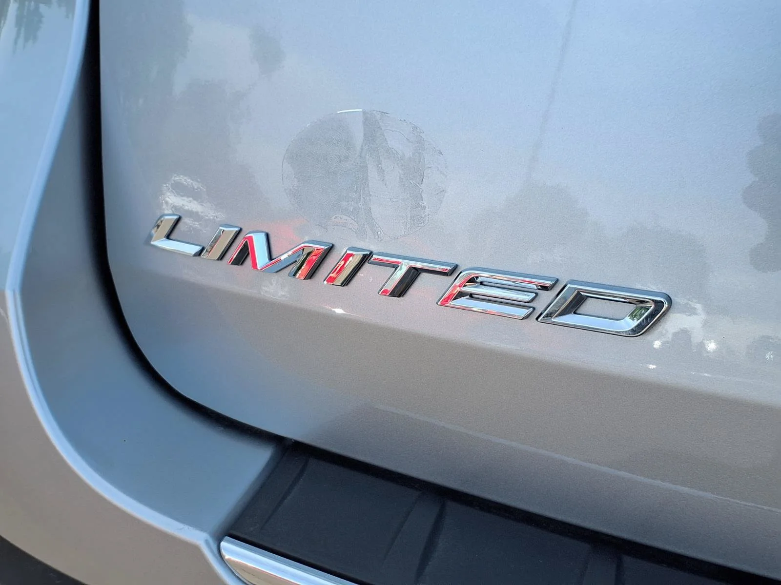 Used 2020 Silver Metallic Ford Limited image 36