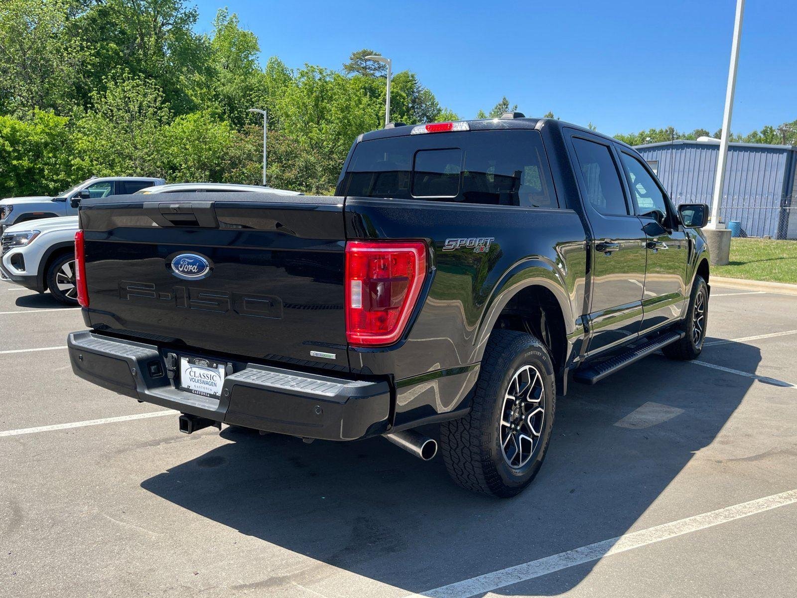 Used 2023 Agate Black Ford XLT image 5