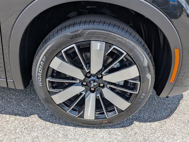 New 2025 Black Diamond Mitsubishi SE image 11