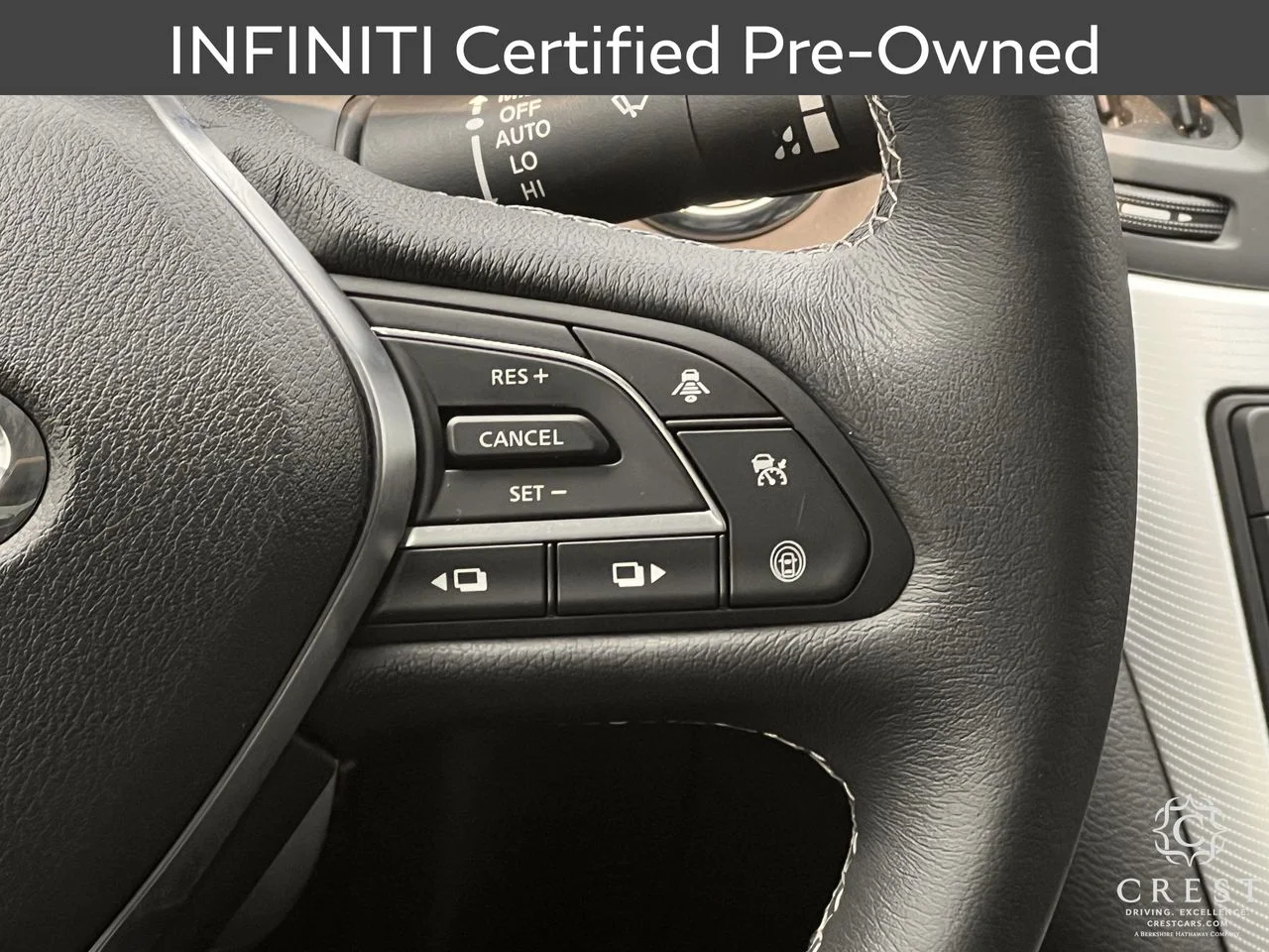 Certified Used 2023 Pure White INFINITI LUXE image 12