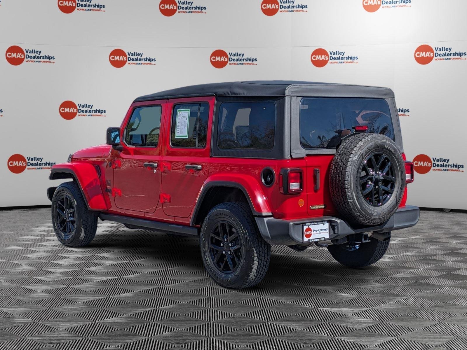 Used 2023 Firecracker Red Clearcoat Jeep Freedom image 7